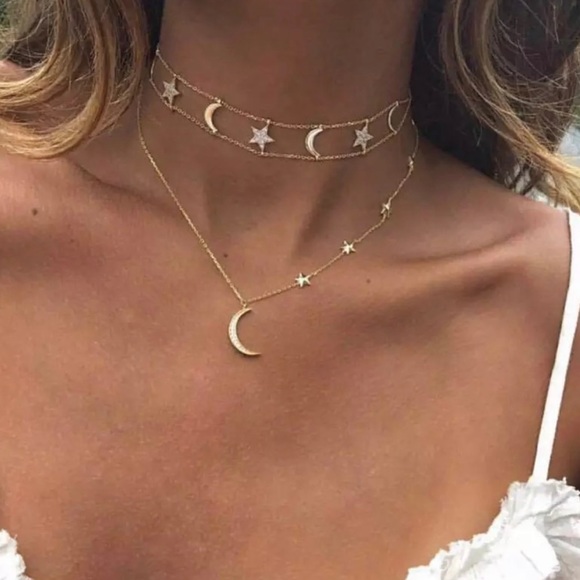 PinkBaeBoutiqu Jewelry - 3/$30 💛 Moon And Star Choker